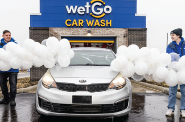 Discover the convenience of GetGo Café + Market & WetGo Car Wash for quick snacks and premium car cleaning services.